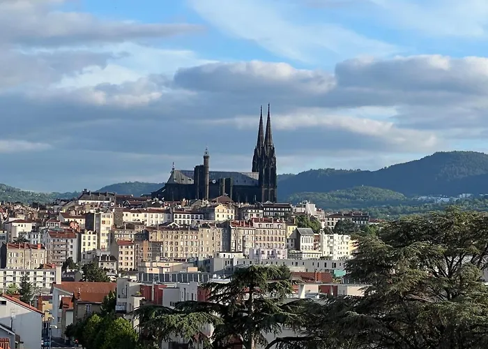 Un Havre De Paix En Plein Coeur De Ville Pres Chu